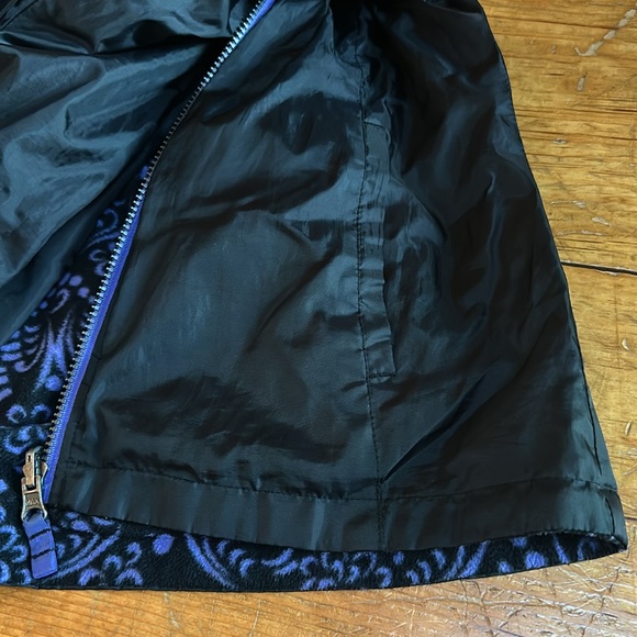 Fleece and Waterproof Reversible Jacket - Picture 6 of 7
